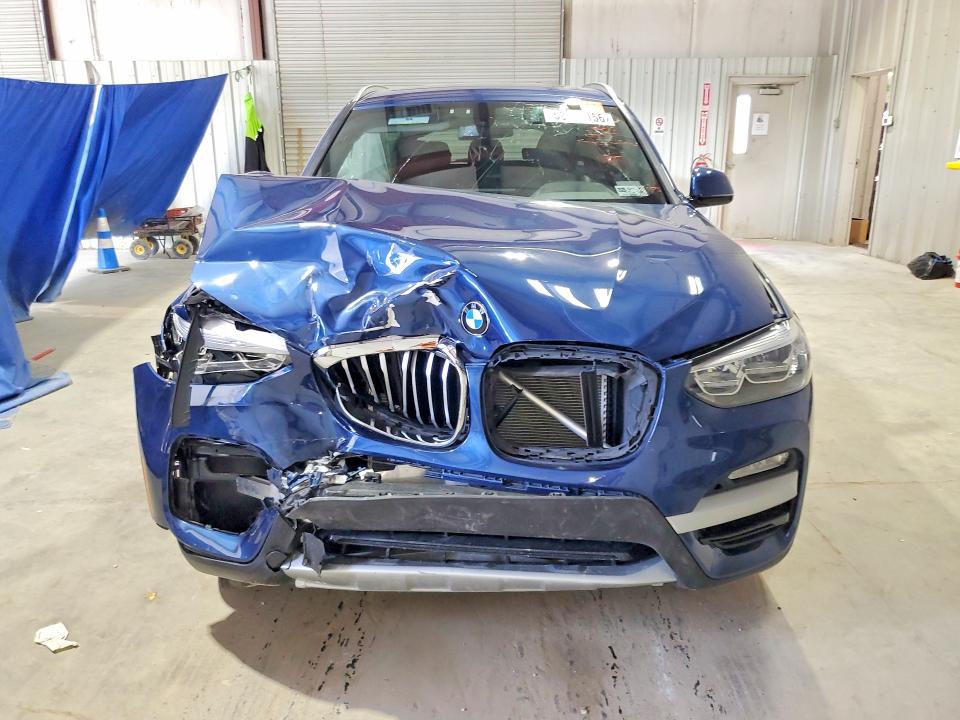 58041156 :رقم المزاد ، 5UXTR9C55JLD74149 vin ، 2018 Bmw X3 مزاد بيع