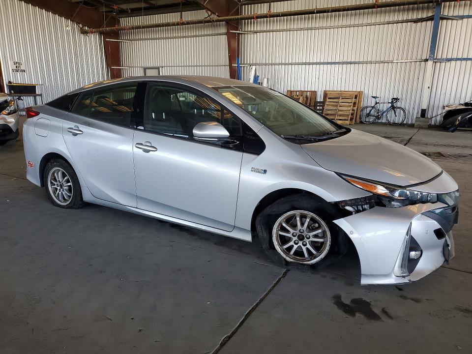 Продажа на аукционе авто 2017 Toyota Prius Prime, vin: JTDKARFP5H3068111, номер лота: 58588916