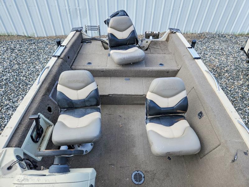 Продажа на аукционе авто 2001 Tracker Boat, vin: BUJ68425F001, номер лота: 55738746
