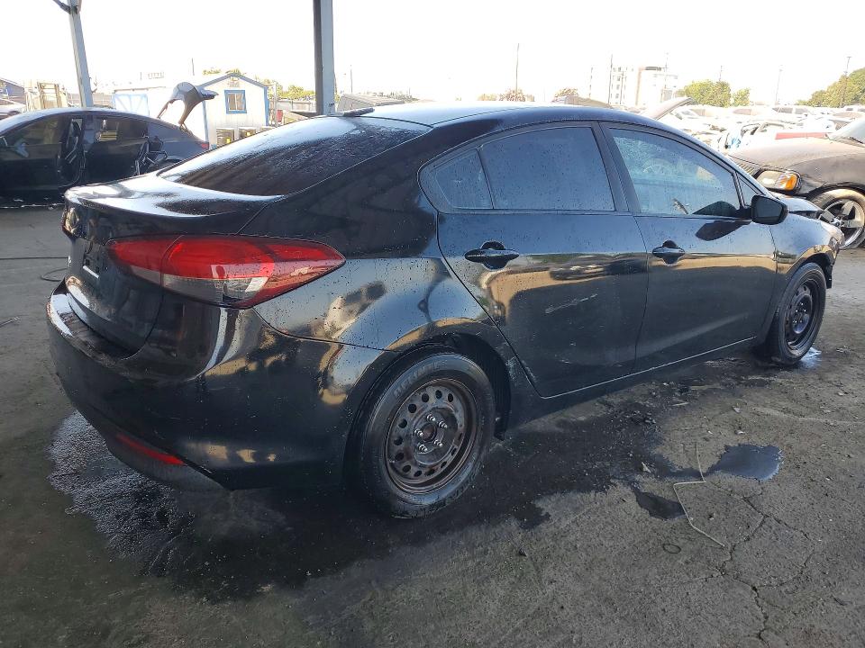 57547266 :رقم المزاد ، 3KPFL4A78HE059420 vin ، 2017 Kia Forte مزاد بيع