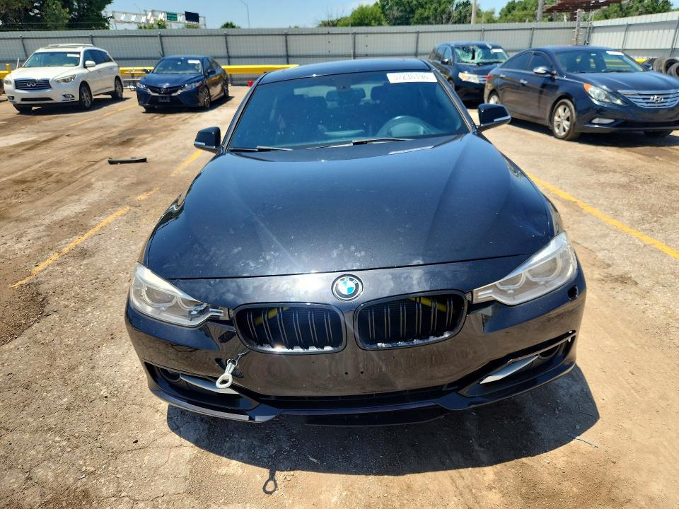 2013 Bmw 335 მანქანა იყიდება აუქციონზე, vin: WBA3B9C57DF586456, აუქციონის ნომერი: 57236196