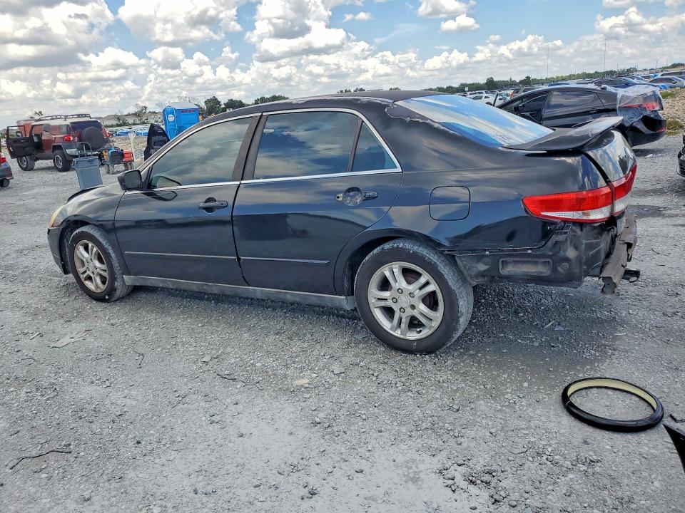 55517546 :رقم المزاد ، 1HGCM55343A012038 vin ، 2003 Honda Accord مزاد بيع