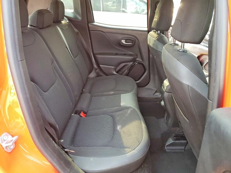 56325756 :رقم المزاد ، ZACNJBBB3KPJ99861 vin ، 2019 Jeep Renegade مزاد بيع