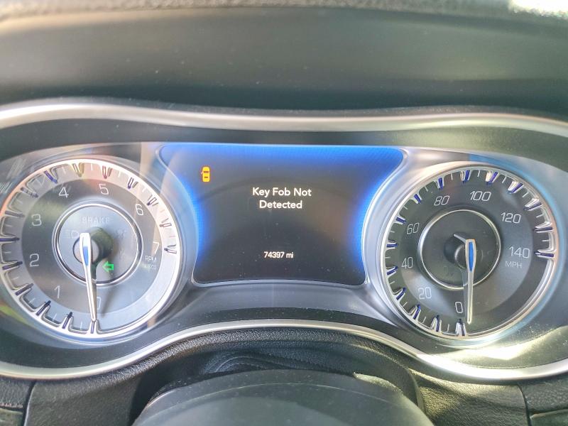 2015 Chrysler 300c მანქანა იყიდება აუქციონზე, vin: 2C3CCAKG1FH876492, აუქციონის ნომერი: 56752046