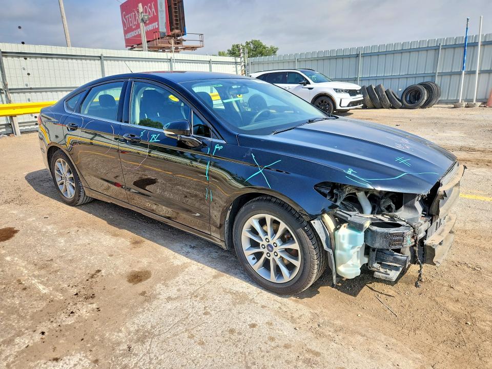 Продажа на аукционе авто 2017 Ford Fusion, vin: 3FA6P0H73HR415466, номер лота: 55934196