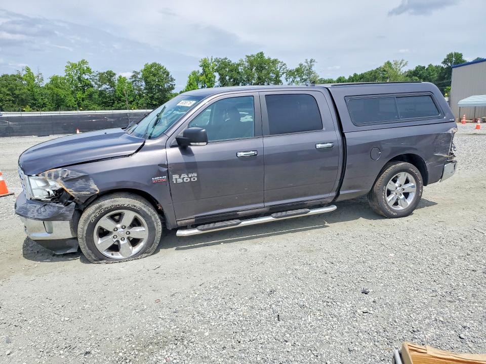 56265716 :رقم المزاد ، 1C6RR6TT2JS171044 vin ، 2018 Ram 1500 مزاد بيع