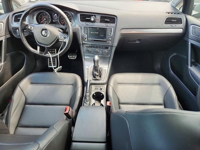 57669106 :رقم المزاد ، 3VWH17AU2HM531829 vin ، 2017 Volkswagen Golf مزاد بيع