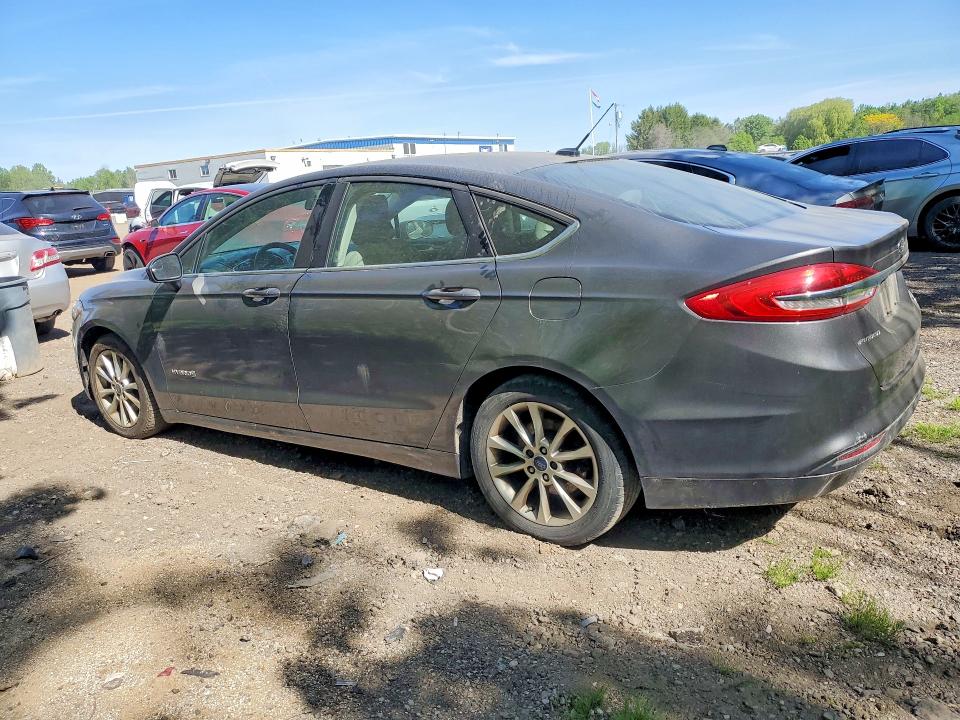2017 Ford Fusion მანქანა იყიდება აუქციონზე, vin: 3FA6P0UU9HR101784, აუქციონის ნომერი: 54550106