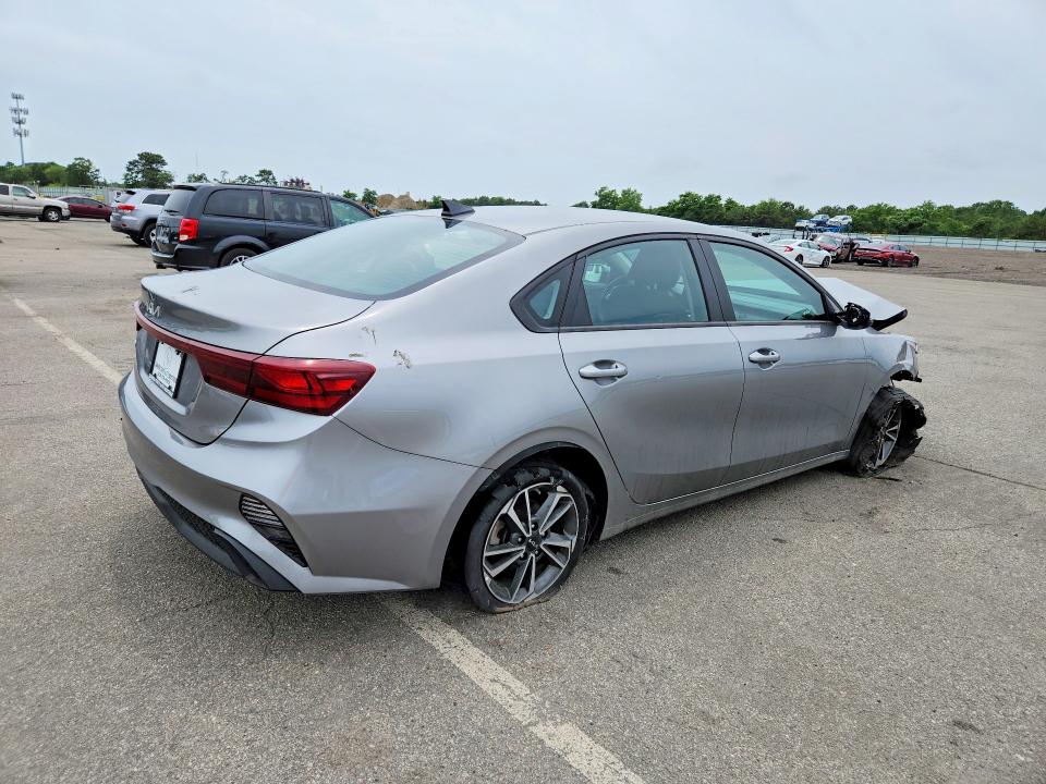 56723126 :رقم المزاد ، 3KPF24AD4PE615777 vin ، 2023 Kia Forte مزاد بيع