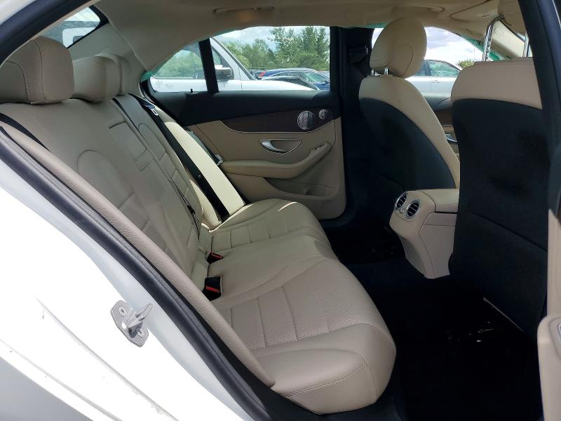 57091016 :رقم المزاد ، W1KWF8EB9MR635999 vin ، 2021 Mercedes-benz C مزاد بيع