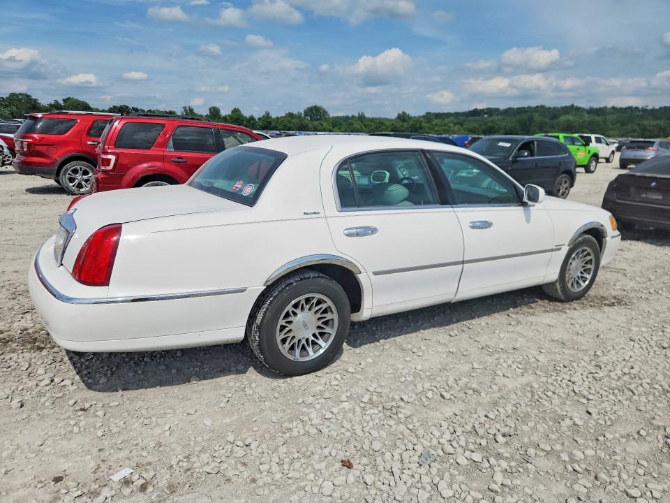 Aukcja sprzedaży 2001 Lincoln Town Car, vin: 1LNHM82W01Y680181, numer aukcji: 56104406