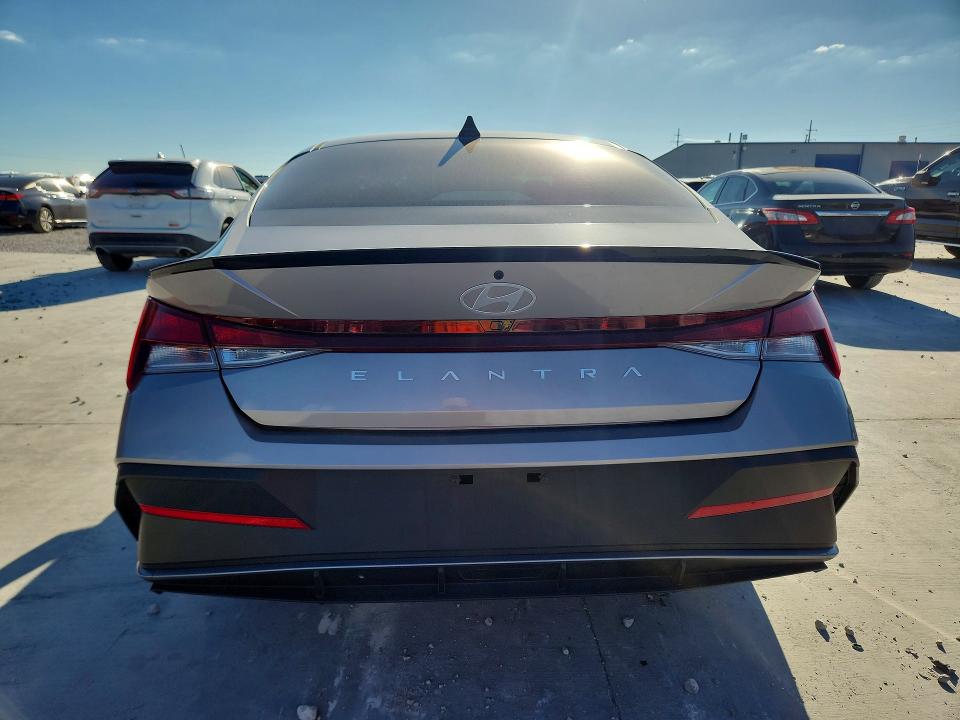 Продажа на аукционе авто 2025 Hyundai Elantra, vin: KMHLM4DG4SU010425, номер лота: 57754926