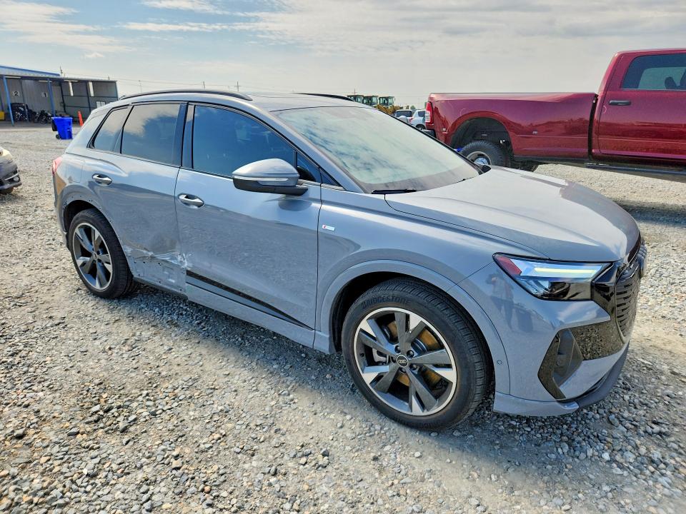 Продаж на аукціоні авто 2024 Audi Q4 E-tron, vin: WA1LUBFZ0RP071698, номер лоту: 58245746