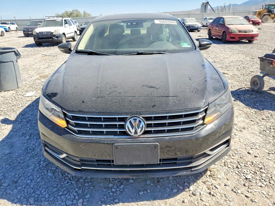 55642846 :رقم المزاد ، 1VWBT7A31GC030003 vin ، 2016 Volkswagen Passat مزاد بيع