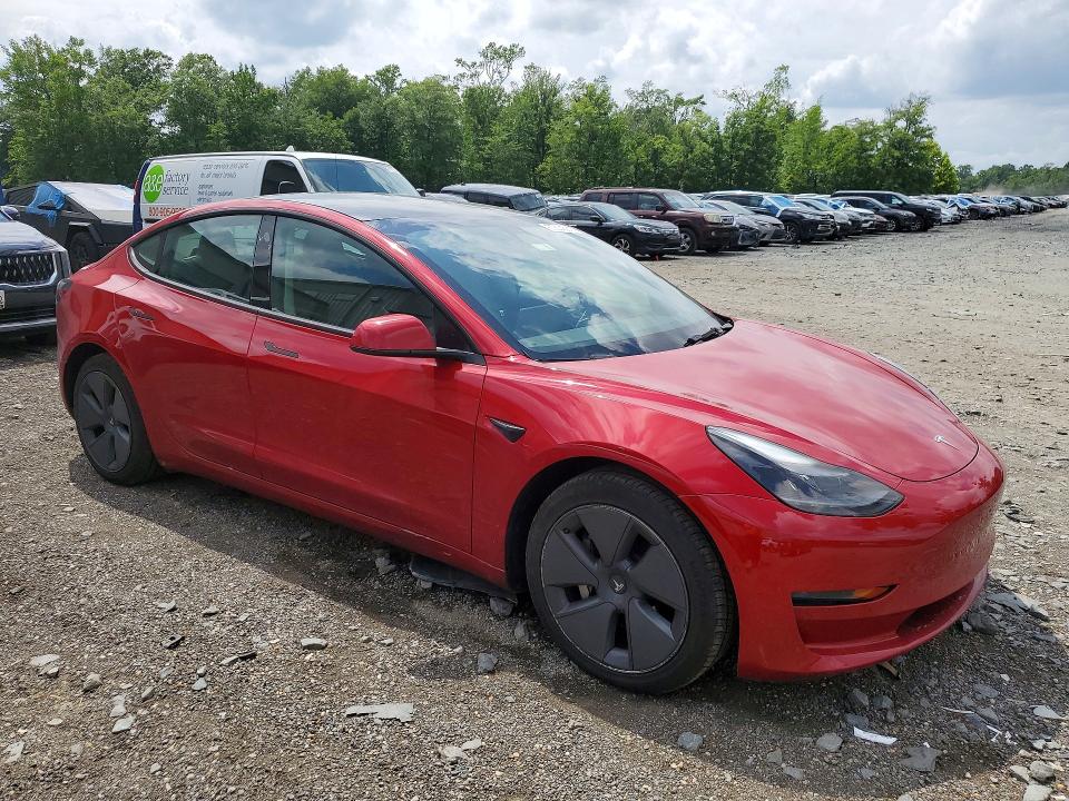 2022 Tesla Model 3 მანქანა იყიდება აუქციონზე, vin: 5YJ3E1EA1NF371005, აუქციონის ნომერი: 56888596