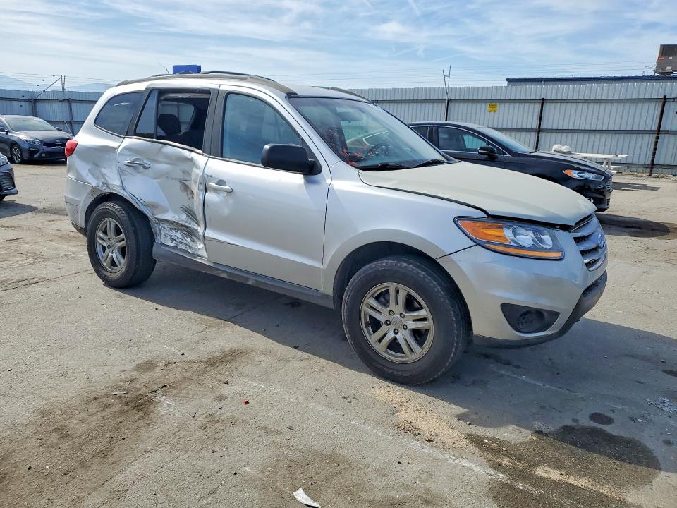 2012 Hyundai Santa Fe მანქანა იყიდება აუქციონზე, vin: 5XYZG3AB4CG102033, აუქციონის ნომერი: 56107556
