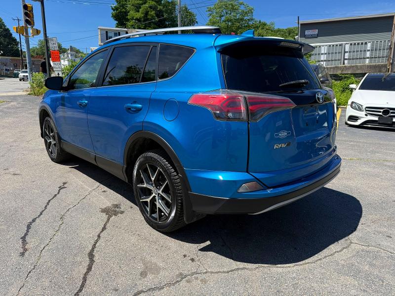 57616866 :رقم المزاد ، JTMJFREV6HJ715818 vin ، 2017 Toyota Rav4 مزاد بيع