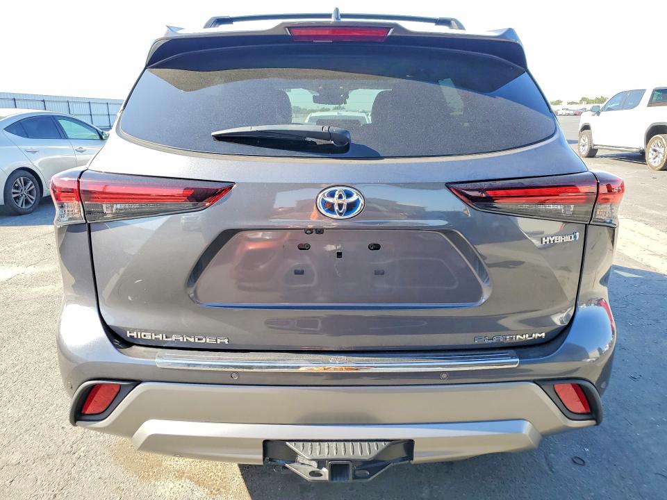 Aukcja sprzedaży 2024 Toyota Highlander Hybrid, vin: 5TDEBRCH2RS621949, numer aukcji: 57581926