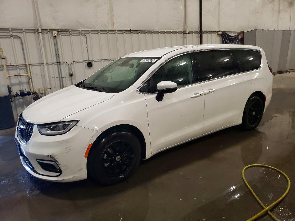 Auction sale of the 2023 Chrysler Pacifica, vin: 2C4RC1BG9PR579620, lot number: 56507366