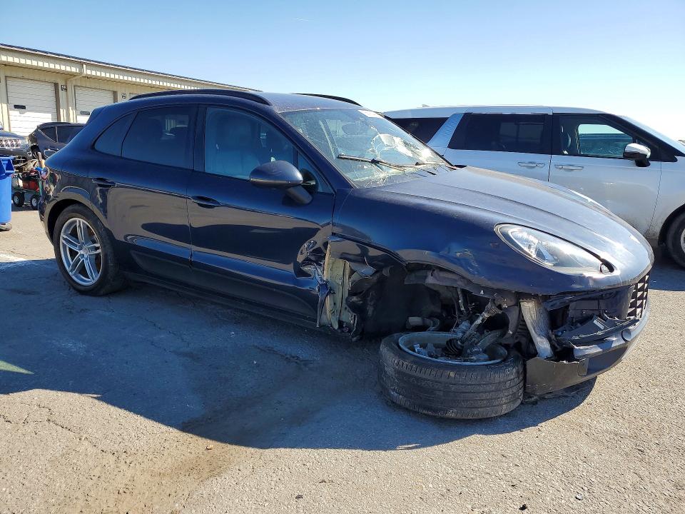 55890446 :رقم المزاد ، WP1AB2A51FLB63623 vin ، 2015 Porsche Macan مزاد بيع