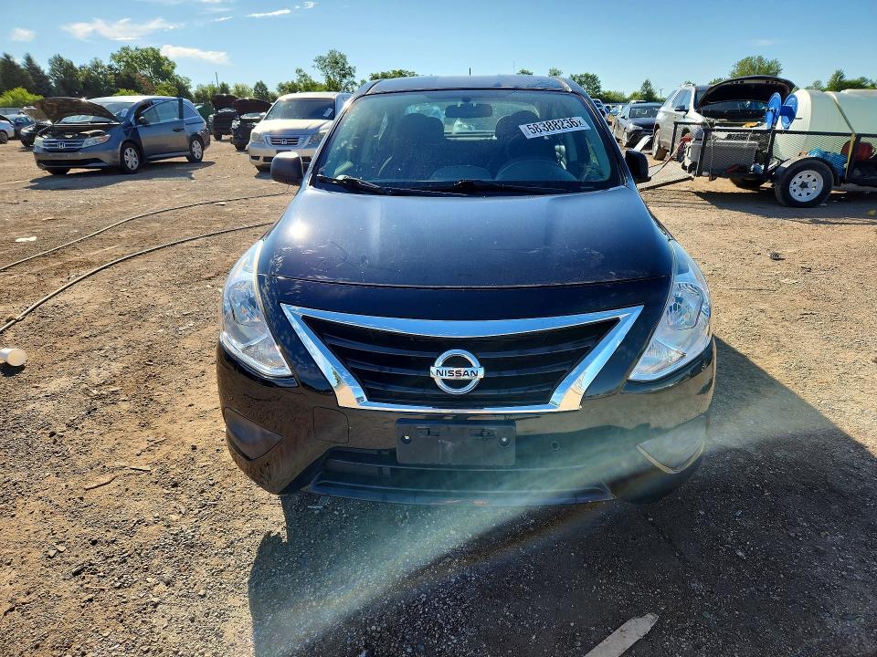 2015 Nissan Versa მანქანა იყიდება აუქციონზე, vin: 3N1CN7AP7FL881829, აუქციონის ნომერი: 58388236