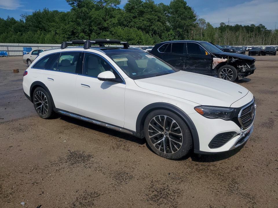 57224166 :رقم المزاد ، W1KLH6FB9SA134400 vin ، 2025 Mercedes-benz E مزاد بيع