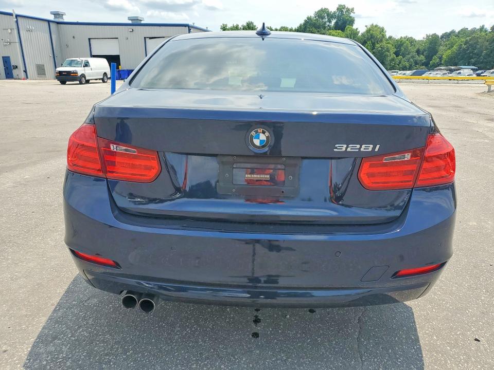 58412496 :رقم المزاد ، WBA3A5G50DNP26486 vin ، 2013 Bmw 328 مزاد بيع