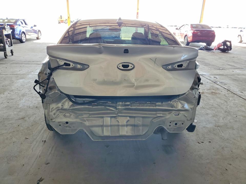 2020 Hyundai Elantra მანქანა იყიდება აუქციონზე, vin: 5NPD84LF2LH521911, აუქციონის ნომერი: 57740906