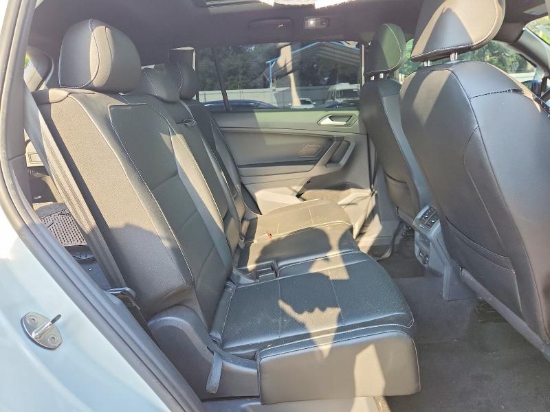 59319356 :رقم المزاد ، 3VV3B7AX1MM084975 vin ، 2021 Volkswagen Tiguan مزاد بيع