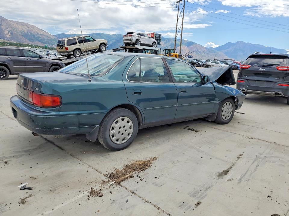 55512096 :رقم المزاد ، 4T1BG12K0TU944656 vin ، 1996 Toyota Camry مزاد بيع