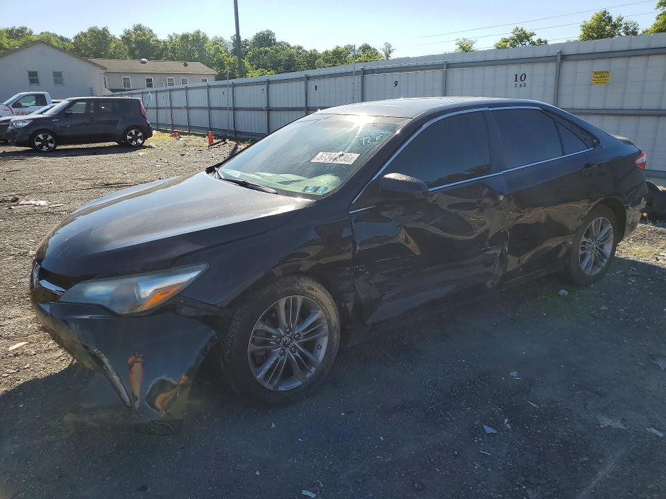 57344336 :رقم المزاد ، 4T1BF1FK0GU238273 vin ، 2016 Toyota Camry مزاد بيع