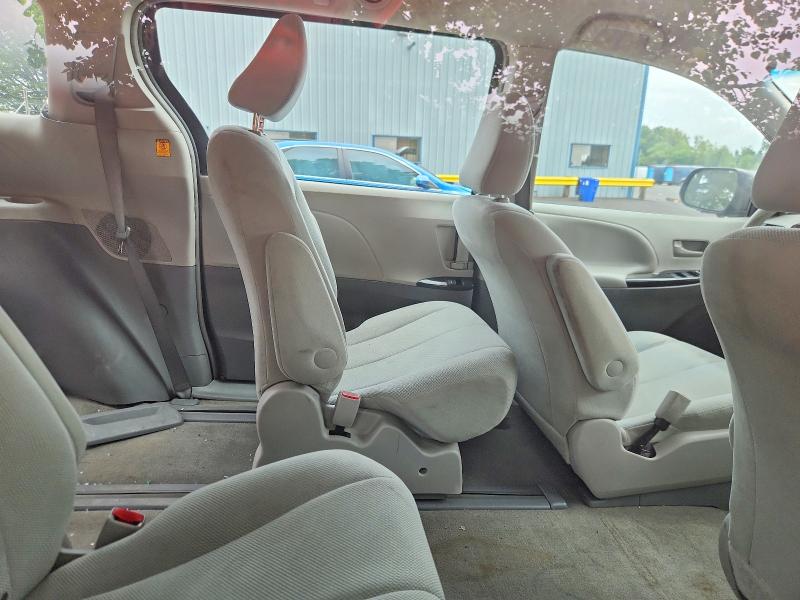 58151136 :رقم المزاد ، 5TDZK3DC7DS309619 vin ، 2013 Toyota Sienna مزاد بيع