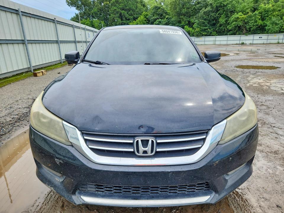 Продажа на аукционе авто 2015 Honda Accord, vin: 1HGCR2F71FA220853, номер лота: 58041936