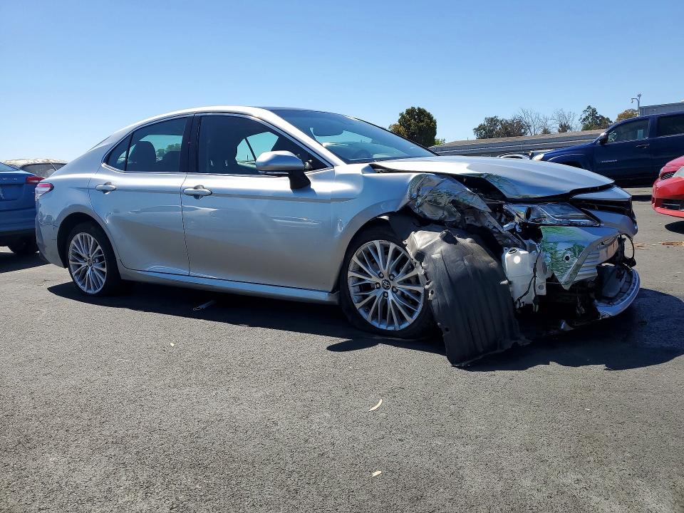 Продаж на аукціоні авто 2018 Toyota Camry, vin: 4T1B11HK4JU058474, номер лоту: 55448296