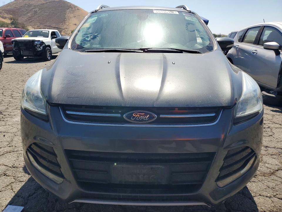 56155196 :رقم المزاد ، 1FMCU9JX8FUA08815 vin ، 2015 Ford Escape مزاد بيع