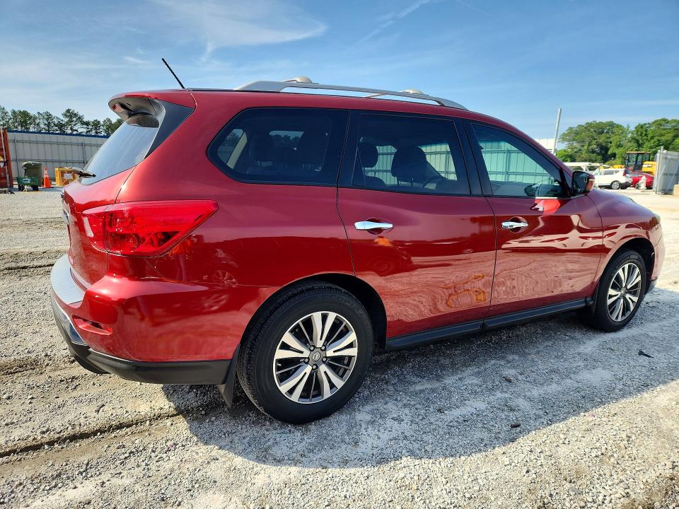Продажа на аукционе авто 2017 Nissan Pathfinder, vin: 5N1DR2MN7HC681949, номер лота: 57314836