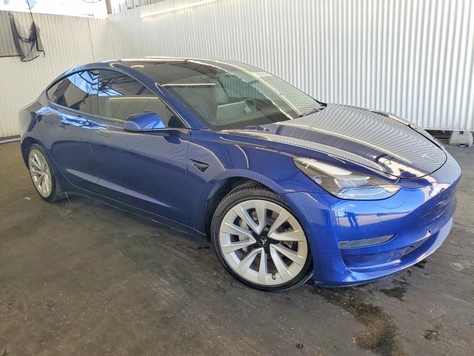 57863296 :رقم المزاد ، 5YJ3E1EA1NF370145 vin ، 2022 Tesla Model 3 مزاد بيع