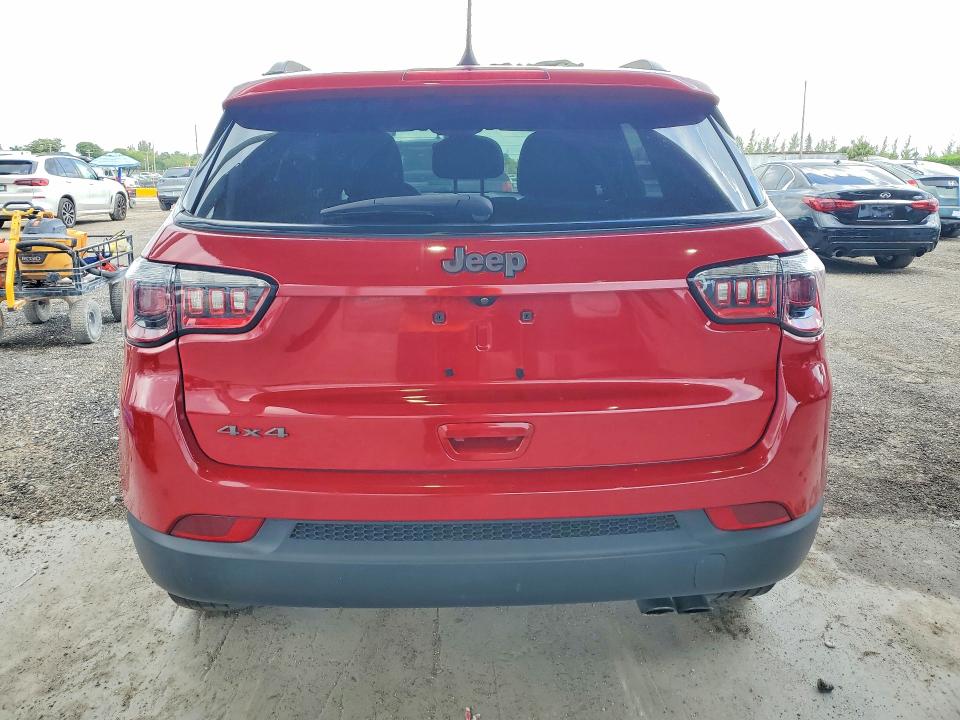 58691236 :رقم المزاد ، 3C4NJDEB2MT513585 vin ، 2021 Jeep Compass مزاد بيع