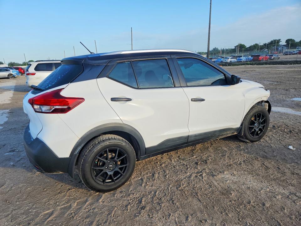 Продажа на аукционе авто 2018 Nissan Kicks, vin: 3N1CP5CU4JL519922, номер лота: 58744936