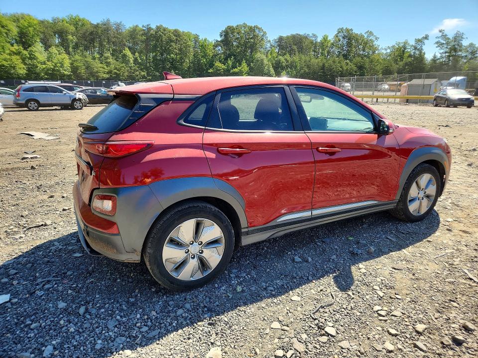 55474486 :رقم المزاد ، KM8K53AG0MU131852 vin ، 2021 Hyundai Kona مزاد بيع