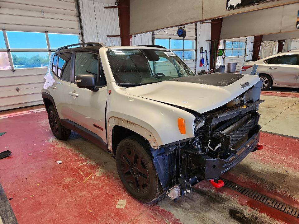 57617416 :رقم المزاد ، ZACCJBCBXJPJ01123 vin ، 2018 Jeep Renegade مزاد بيع