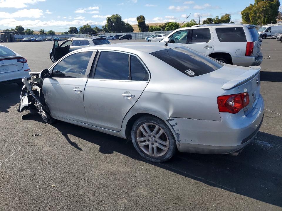 56523296 :رقم المزاد ، 3VWEF81K67M168507 vin ، 2007 Volkswagen Jetta مزاد بيع