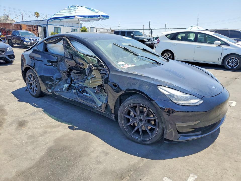 2022 Tesla Model 3 მანქანა იყიდება აუქციონზე, vin: 5YJ3E1EA0NF286656, აუქციონის ნომერი: 57743166