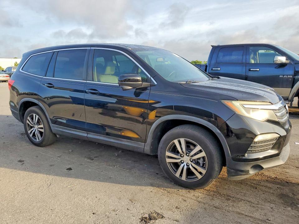 Продаж на аукціоні авто 2016 Honda Pilot, vin: 5FNYF5H56GB006802, номер лоту: 55975656