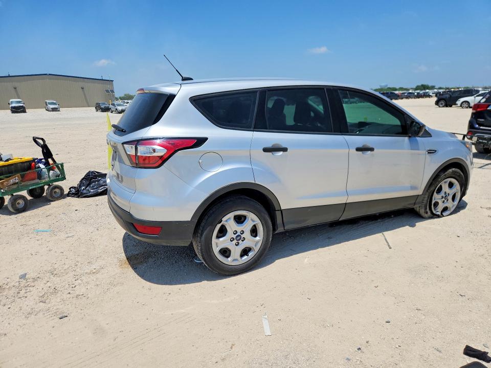 2018 Ford Escape მანქანა იყიდება აუქციონზე, vin: 1FMCU0F77JUB83179, აუქციონის ნომერი: 57726216