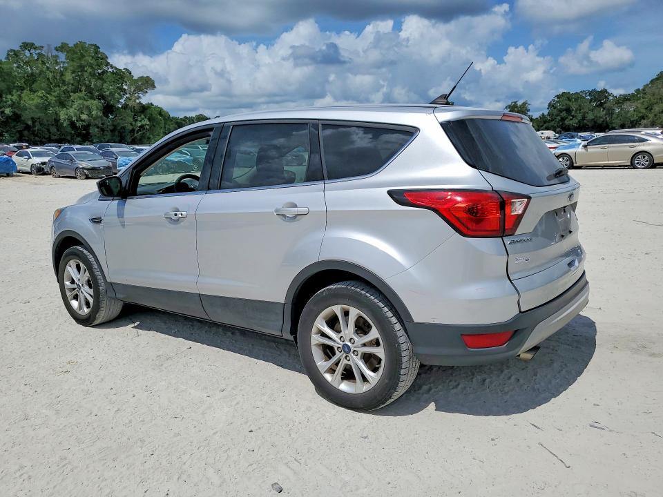 2019 Ford Escape მანქანა იყიდება აუქციონზე, vin: 1FMCU0GDXKUC00823, აუქციონის ნომერი: 57204766
