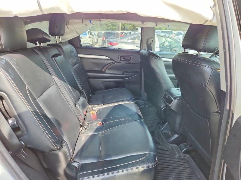 2018 Toyota Highlander მანქანა იყიდება აუქციონზე, vin: 5TDZZRFH5JS274338, აუქციონის ნომერი: 58718426
