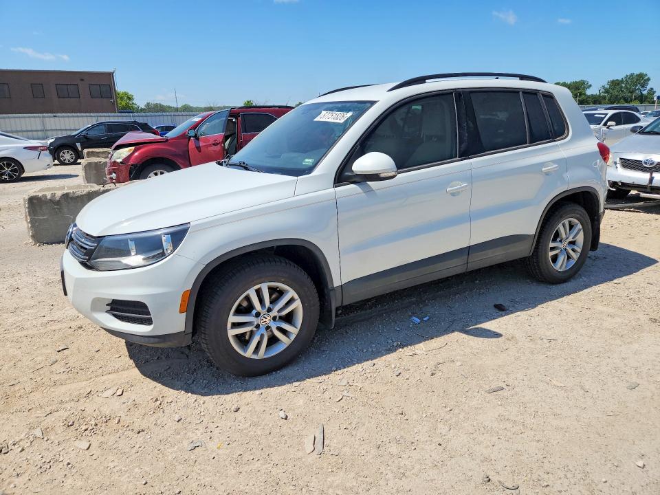 2017 Volkswagen Tiguan მანქანა იყიდება აუქციონზე, vin: WVGAV7AX5HK026552, აუქციონის ნომერი: 57751826