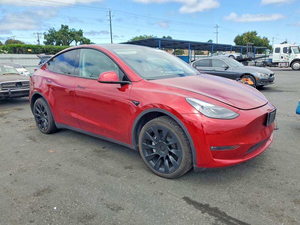 58145996 :رقم المزاد ، 7SAYGDEE1RF038963 vin ، 2024 Tesla Model Y مزاد بيع