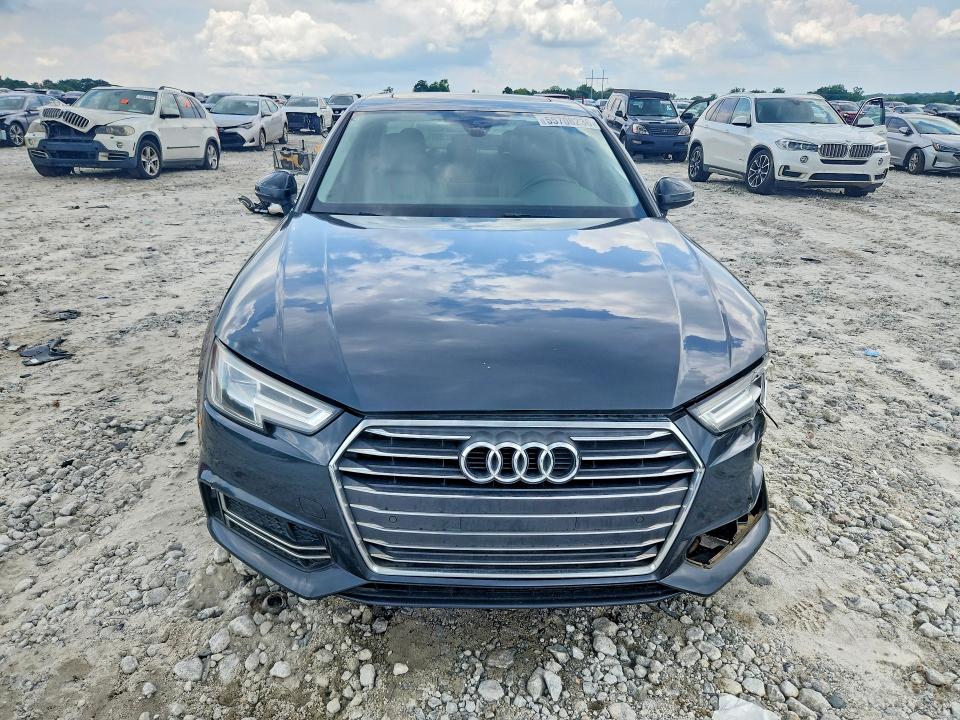 Продаж на аукціоні авто 2017 Audi A4, vin: WAULNAF44HN014574, номер лоту: 55708236